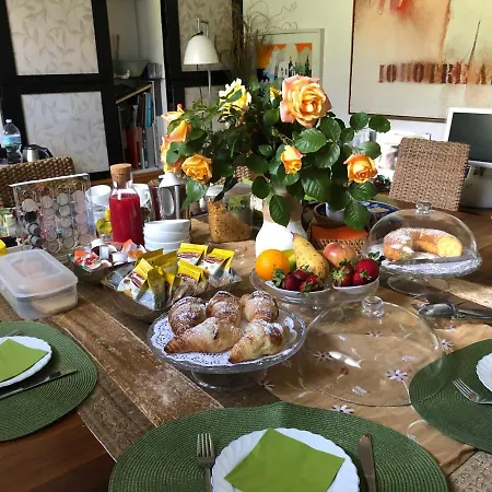 Residenza L'isola Bed & Breakfast *